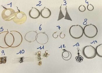 Gendarme recherche propriétaires de bijoux désespérément
