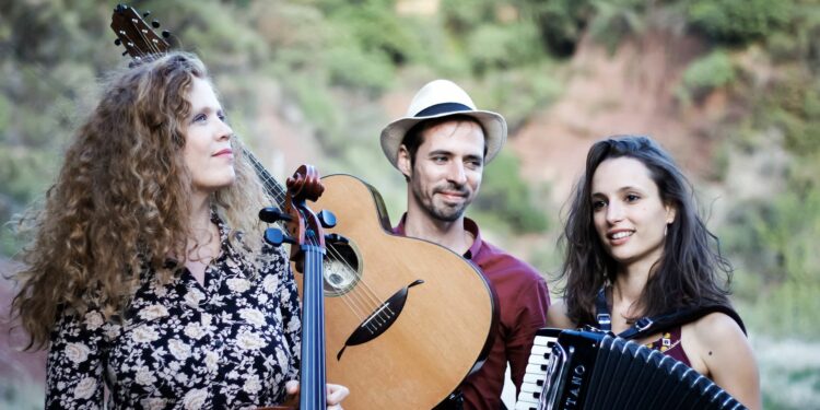 Le trio Joulik à la Rotonde de Châteaurenard