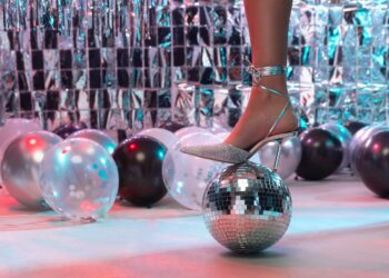 Pour clôturer la saison estivale, le Tipi transforme la FabricA en dancefloor géant