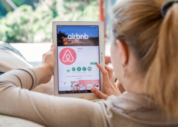 Locations Airbnb en copropriété : l’étau se resserre…