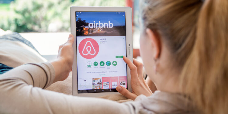Locations Airbnb en copropriété : l’étau se resserre…