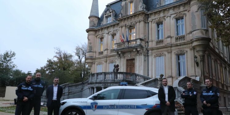 Politique sécuritaire à Courthézon, désormais 7 policiers municipaux, plus de caméras et une Renault Scénic