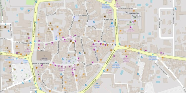Saint-Rémy-de-Provence, pose de nouveaux conteneurs enterrés