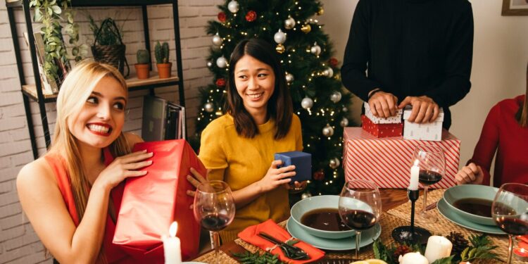 En 2024, les Provençaux prévoient un budget moyen de 543€ pour Noël