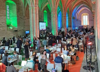 Le Palais des Papes accueille des tours opérateurs du monde entier avec le Comité Régional du Tourisme PACA