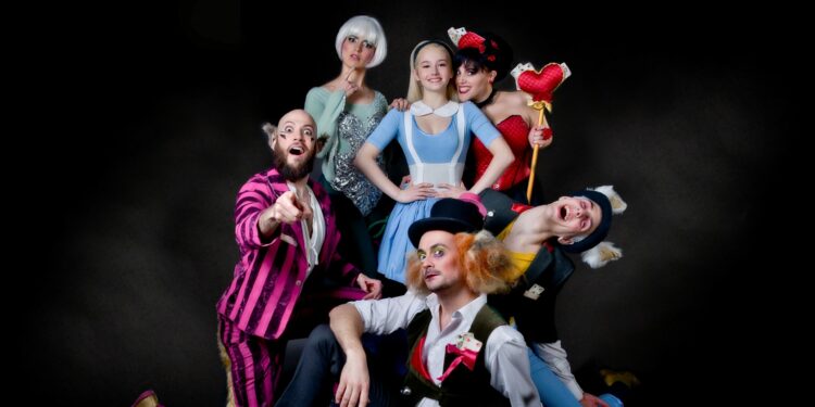 La comédie musicale ‘Alice au pays des Merveilles’ à l’auditorium du Thor