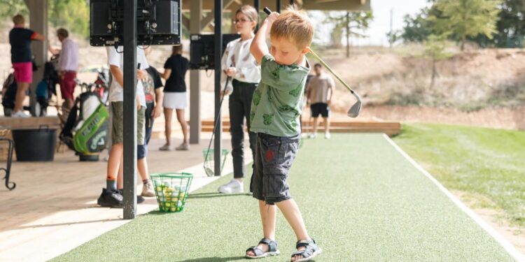 Villars : l’Académie du Golf des Ocres parmi les meilleures écoles de golf de Vaucluse