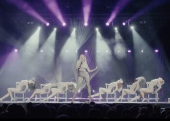 (Vidéo) Clara Morgane présente son dernier spectacle à Confluence Spectacles