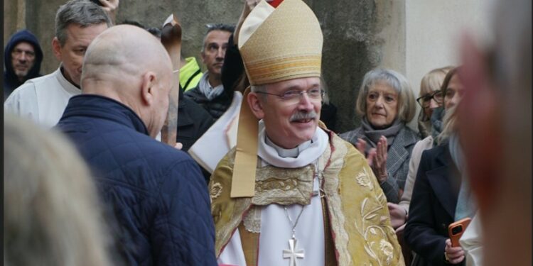 (Vidéo) Avignon, Message de Noël de Monseigneur Fonlupt