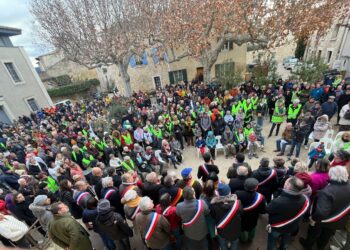 Velleron : Il était une fois un village en résistance contre l’urbanisation