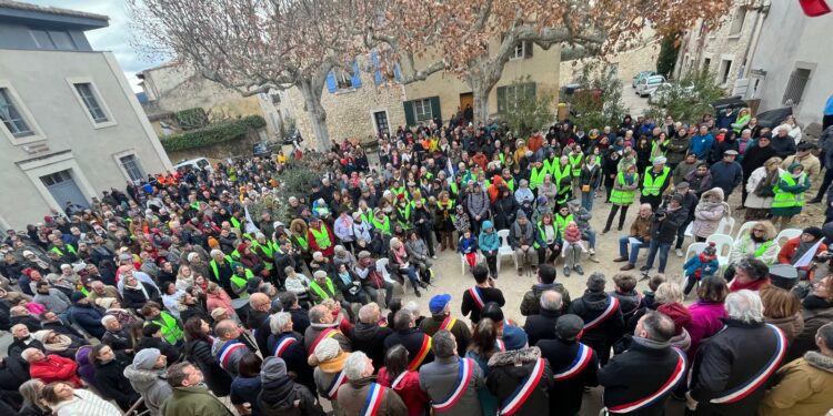 Velleron : Il était une fois un village en résistance contre l’urbanisation