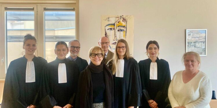 Les nouvelles avocates du barreau d’Avignon à la rencontre des autorités judiciaires