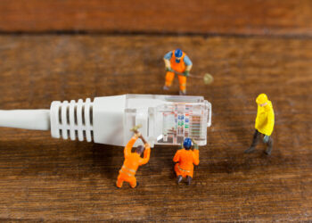 Vaucluse numérique, Permanences d’information pour la fermeture des accès ADSL et téléphonie fixe