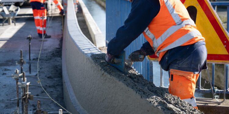 Un muret de sécurité qui résiste même aux chocs des poids-lourds installé à Cavaillon