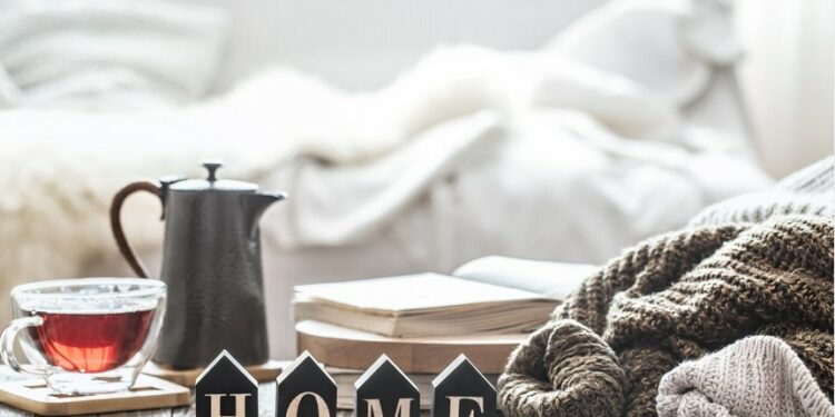 Umih 84, Vent debout contre les locations saisonnières de courte durée depuis 2015