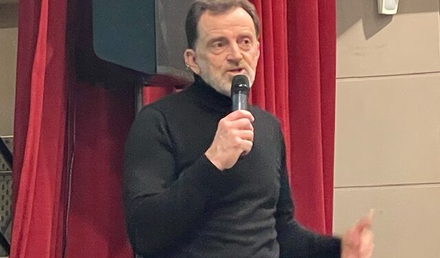 Réunion publique des Angles, Entrée du nouveau quartier Céréalis dans la commune