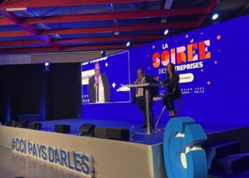 Débat des économistes à Arles, une vision contrastée du monde économique et du mode de consommation