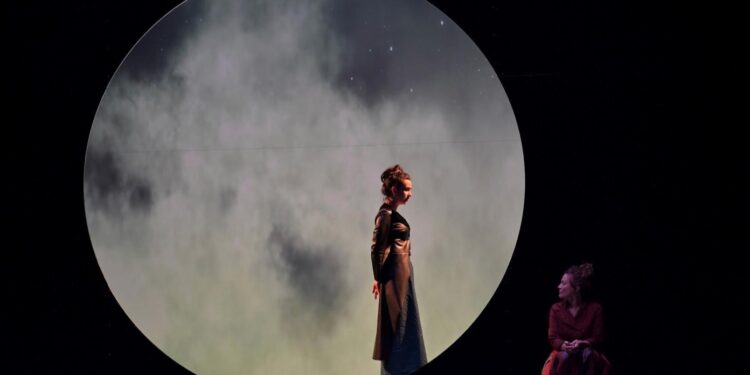 ‘L’oiseau vert’, d’après Carlo Gozzi au Théâtre des Halles