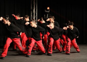 Printemps des arts urbains : les jeunes danseurs sous les projecteurs à Vaison-la-Romaine
