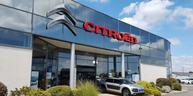 Midi Auto conserve Citroën et DS automobiles à Avignon et Tarascon