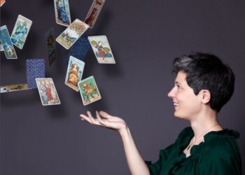 Entreprendre avec le tarot, un guide pratique pour une stratégie intuitive à destination des entrepreneurs