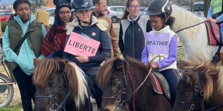 (Vidéo) Cité scolaire Jean-Henri Fabre à Carpentras & Isofaculté : Journée du bien-être à l’école