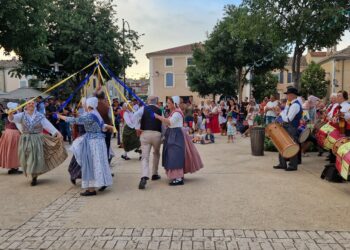 Caumont-sur-Durance devient officiellement une ‘ciéuta mistralenco’