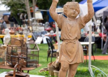 Foire Antiquités & Brocante à L’Isle-sur-la-Sorgue : quel impact sur la circulation et le stationnement ?