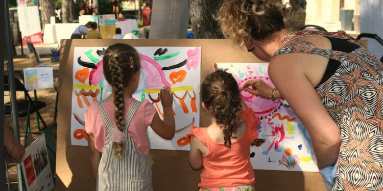 Vaison-la-Romaine, on se retrouve tous dans la joie lors de la Journée festive