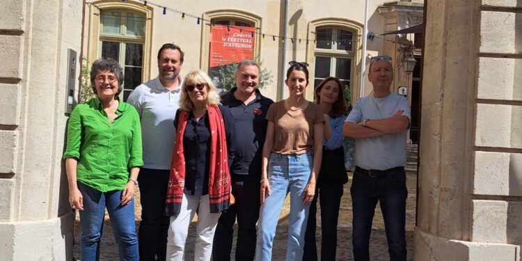 C’est parti pour Les Estivales du Rhône avec ‘Le Live’ sur la Place du Palais des Papes