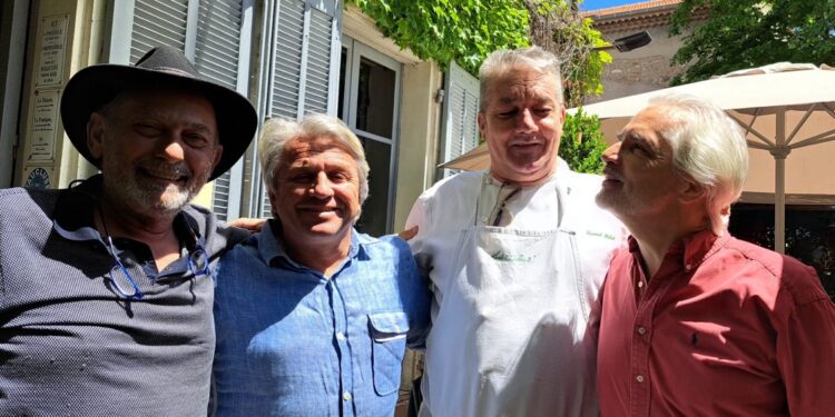 Chez Daniel Hébet, une ribambelle de mets frais, tous issus du marché du matin