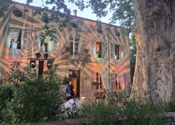 Le Domaine Le Vallon à Aubignan, un écrin de verdure pour vibrer à l’unisson avec la nature  