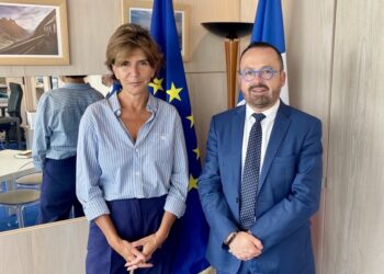 Les élus vauclusiens se mobilisent contre la fermeture du bloc opératoire de l’hôpital d’Apt