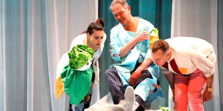 (Vidéo) ‘Mille cent jours’ ou la vie après tout au théâtre des Gémeaux