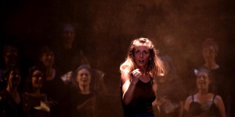 Bouleversant et nécessaire, ‘Chevaleresses’ au Théâtre des Carmes