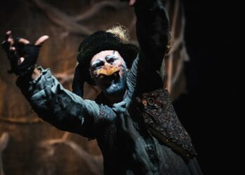 Théâtre La Luna, ‘Kto Tam’ où quand la Russie se dévoile sous le soleil d’Avignon