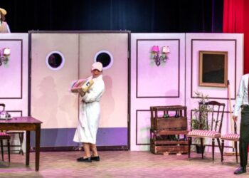 (Vidéo) Un ‘théâtre à la carte’, jubilatoire et gourmand, dans la cour du Roi René