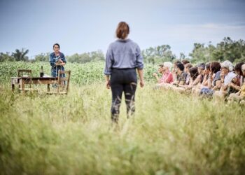 Avec ‘Prélude de Pan’, Clara Hédoin croise la voix paysanne au lyrisme de Giono