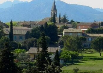 Village Saint-Pierre-de-Vassols labellisé Territoire engagé pour la nature