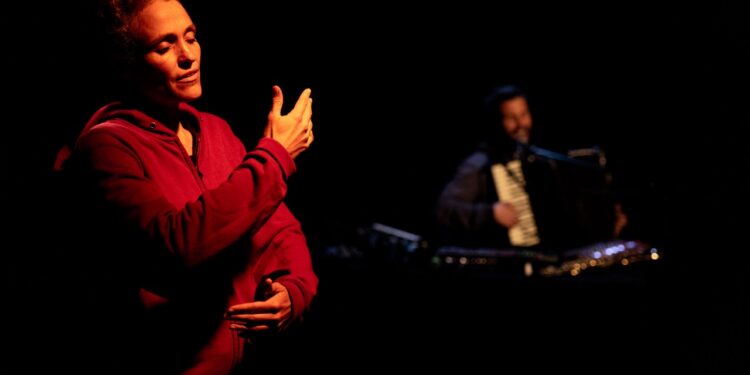 Théâtre Artéphile : ‘Une peau plus loin’,  beau et émouvant