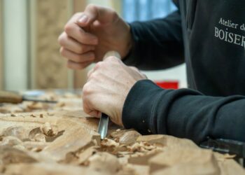 Atelier de la Boiserie, une Entreprise du Patrimoine Vivant qui manie l’art du bois à Gargas