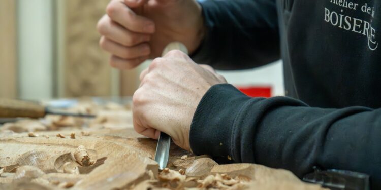 Atelier de la Boiserie, une Entreprise du Patrimoine Vivant qui manie l’art du bois à Gargas