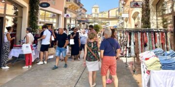 Miramas : le Village de Marques fait sa braderie