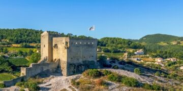 Vaison-la-Romaine, Une restauration de grande ampleur pour le château comtal