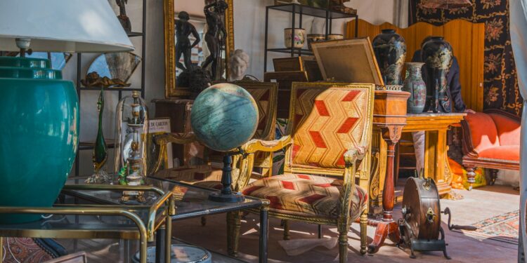 Isle-sur-la-Sorgue, Foire internationale Antiquités brocante du week-end du 15 août