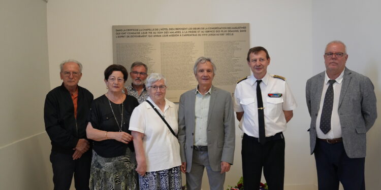 Carpentras, Hommage aux Augustines de l’Hôtel Dieu de Carpentras