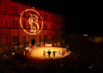 Château de Grignan, 35 000 spectateurs auront bientôt salué le Barbier de Séville