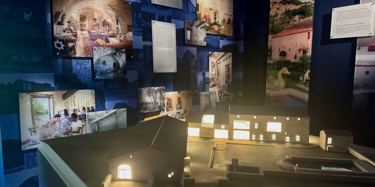 SCAD dévoile son histoire avec Lacoste dans un nouveau musée au cœur du village