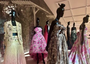 SCAD Lacoste : déjà 15 000 visiteurs atteints pour la première exposition Dior en Provence