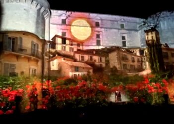 (Vidéo) Le collectif vauclusien Luminagora passe par Gordes pour sa tournée des 10 ans